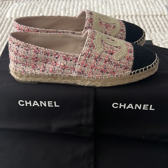 CHANEL CC Cotton Pink Tweed Multicolor/Black Espadrilles NWT Size 38 - Picture 3 of 11